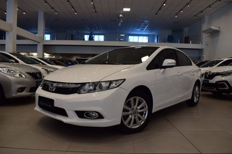 Honda CIVIC SEDAN LXR 2014 DINAMICA-CAR VENÂNCIO AIRES / Carros no Vale