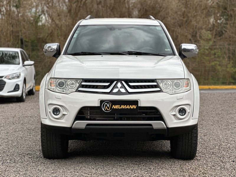 Mitsubishi PAJERO DAKAR HPE 3.2 16V 2015 NEUMANN VEÍCULOS ARROIO DO MEIO / Carros no Vale