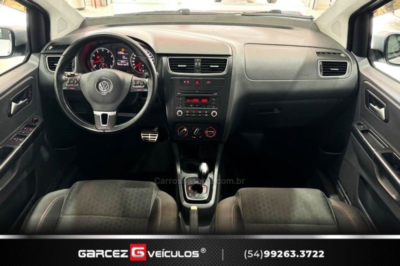 VOLKSWAGEN CROSSFOX 1.6 MI 8V AUTOMATIZADO 2013/2013 GARCEZ VEÍCULOS BENTO GONÇALVES / Carros no Vale