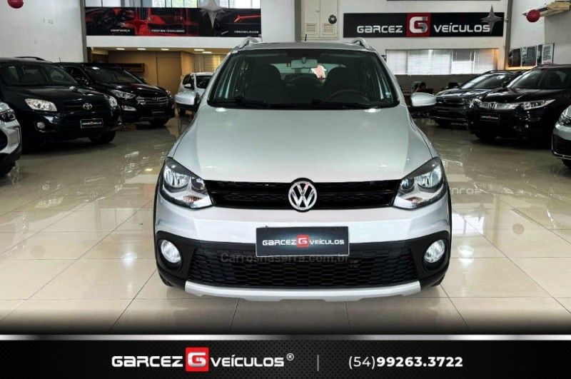 VOLKSWAGEN CROSSFOX 1.6 MI 8V AUTOMATIZADO 2013/2013 GARCEZ VEÍCULOS BENTO GONÇALVES / Carros no Vale