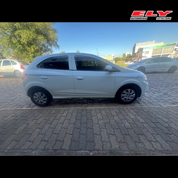 CHEVROLET ONIX 1.0 LS 2016/2016 ELY AUTOMÓVEIS LAJEADO / Carros no Vale