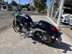 SUZUKI MOTOS BOULEVARD M 800 2014/2015 LS MULTIMARCAS VENÂNCIO AIRES / Carros no Vale