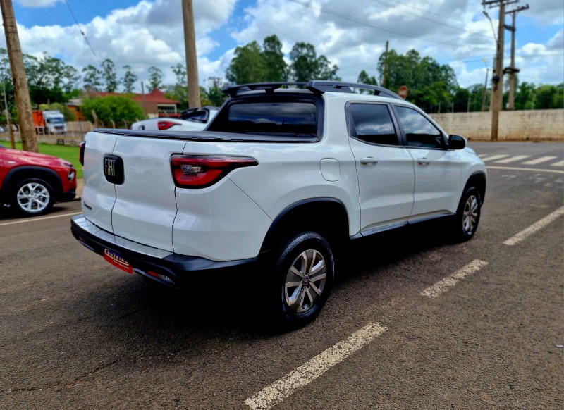 FIAT TORO 2.0 16V FREEDOM 2018/2019 CRUZEIRO MULTIMARCAS CRUZEIRO DO SUL / Carros no Vale