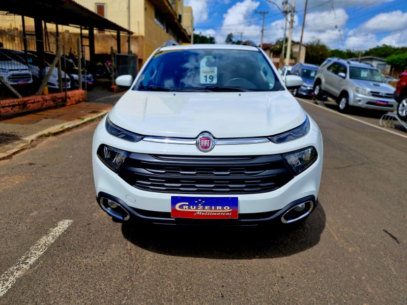 FIAT TORO 2.0 16V FREEDOM 2018/2019 CRUZEIRO MULTIMARCAS CRUZEIRO DO SUL / Carros no Vale