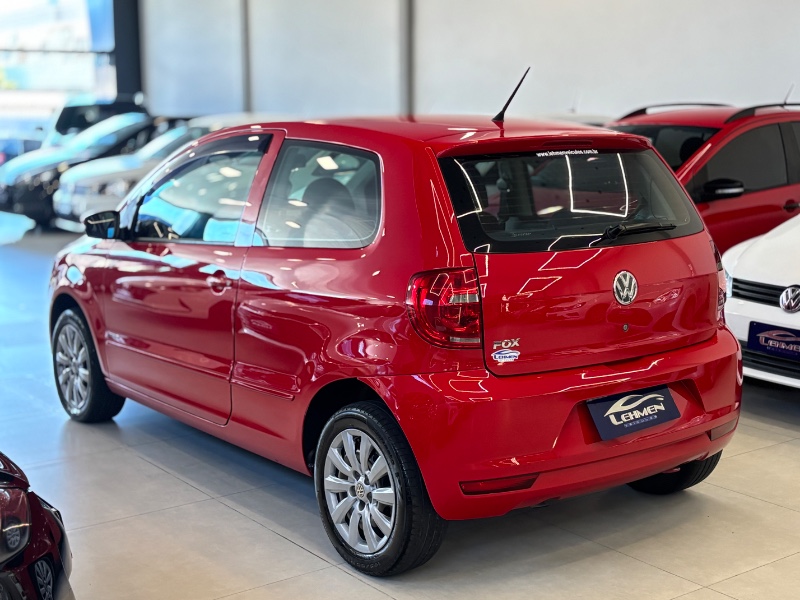 VOLKSWAGEN FOX 1.0 MI 8V 2012 /2012 LEHMEN VEÍCULOS VENÂNCIO AIRES / Carros no Vale