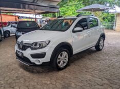 RENAULT SANDERO 1.6 STEPWAY 16V FLEX 4P MANUAL 2017/2018 RICARDO VEÍCULOS TEUTÔNIA / Carros no Vale