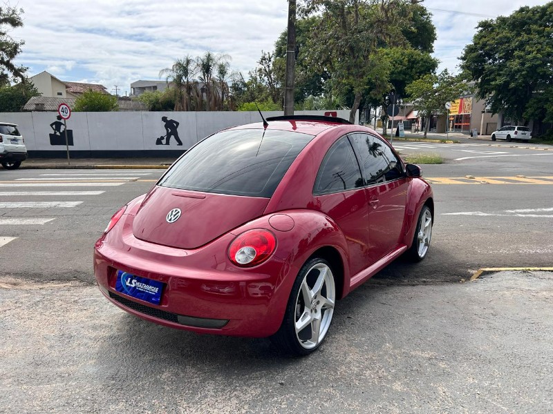 VOLKSWAGEN NEW BEETLE 2.0 MI 8V GASOLINA 2P AUTOMÁTICO 2008/2008 LS MULTIMARCAS VENÂNCIO AIRES / Carros no Vale