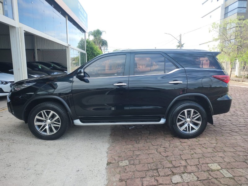 TOYOTA HILUX SW4 2.8 SRX - 2016