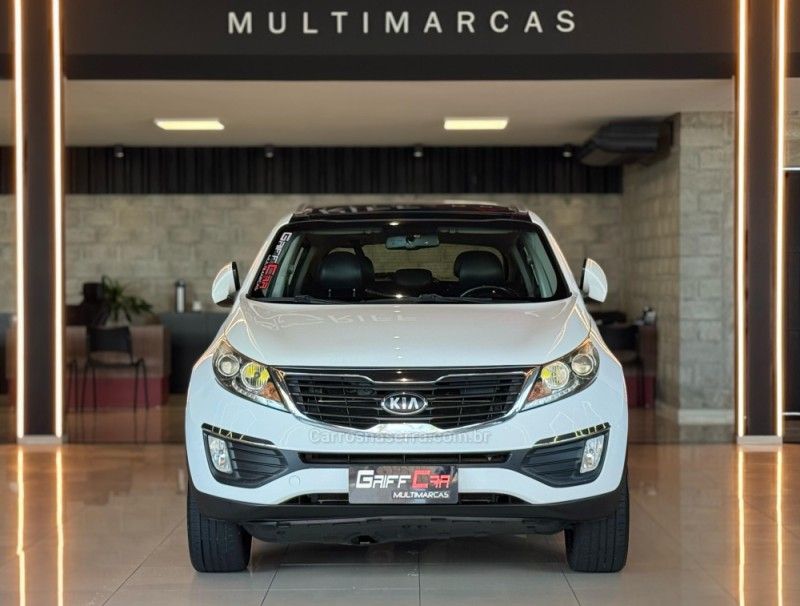 KIA SPORTAGE 2.0 EX2 4X2 16V 2013/2014 GRIFFCAR MULTIMARCAS DOIS IRMÃOS / Carros no Vale