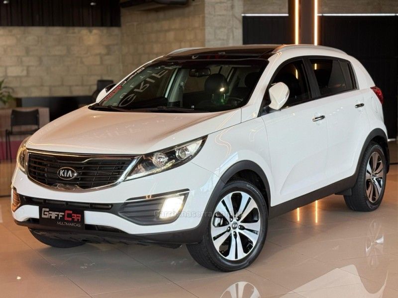 KIA SPORTAGE 2.0 EX2 4X2 16V 2013/2014 GRIFFCAR MULTIMARCAS DOIS IRMÃOS / Carros no Vale