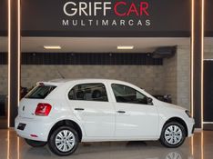 VOLKSWAGEN GOL 1.0 MI TRENDLINE 8V 2017/2018 GRIFFCAR MULTIMARCAS DOIS IRMÃOS / Carros no Vale