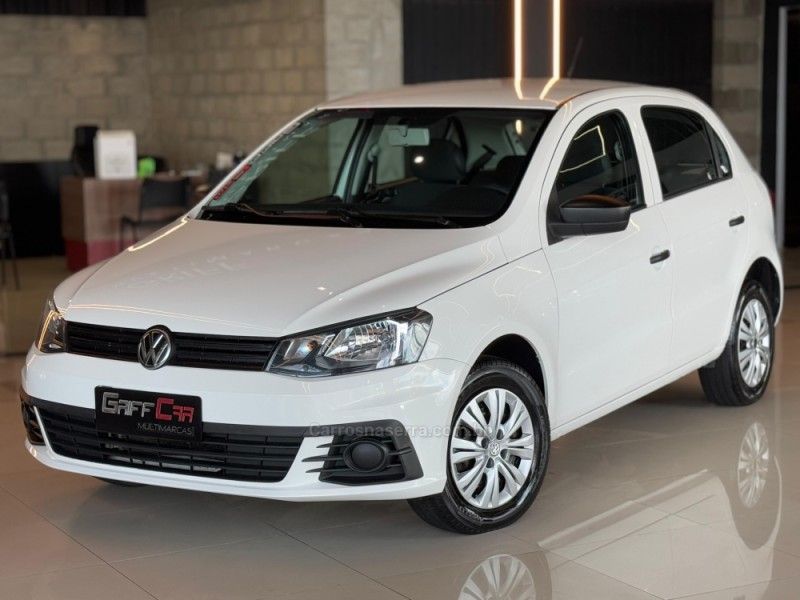 VOLKSWAGEN GOL 1.0 MI TRENDLINE 8V 2017/2018 GRIFFCAR MULTIMARCAS DOIS IRMÃOS / Carros no Vale