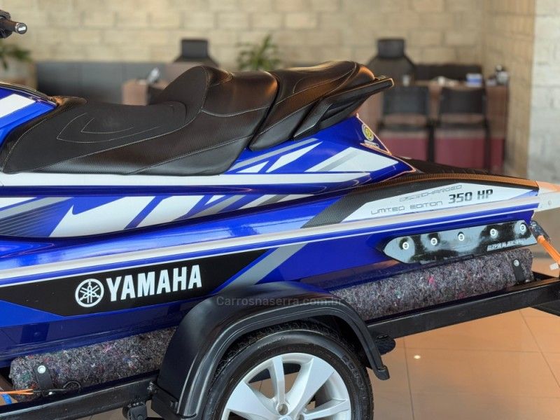 YAMAHA – JET SKI JET SKI GP 1800 2017/2017 GRIFFCAR MULTIMARCAS DOIS IRMÃOS / Carros no Vale