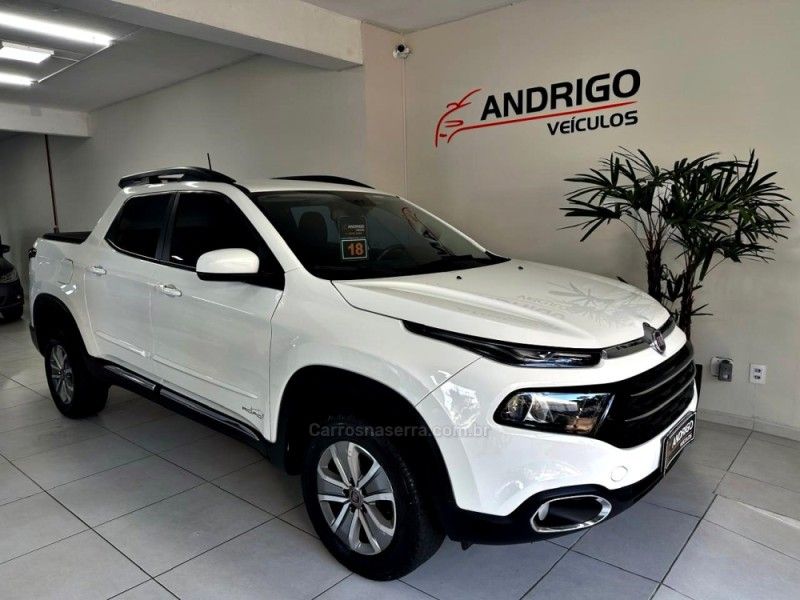 FIAT TORO 1.8 16V EVO FREEDOM 2017/2018 ANDRIGO VEÍCULOS CAXIAS DO SUL / Carros no Vale