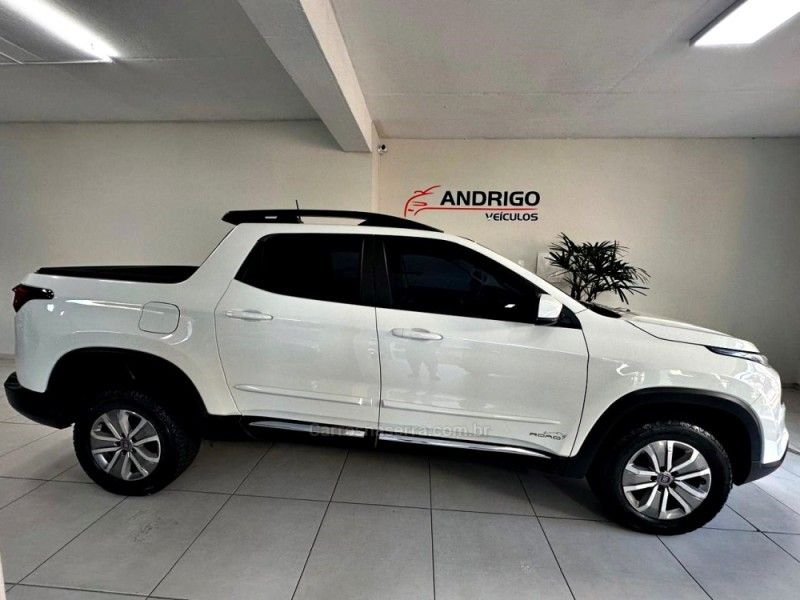 FIAT TORO 1.8 16V EVO FREEDOM 2017/2018 ANDRIGO VEÍCULOS CAXIAS DO SUL / Carros no Vale