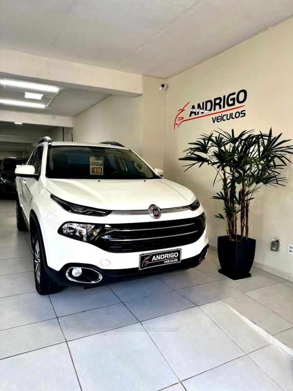 FIAT TORO 1.8 16V EVO FREEDOM 2017/2018 ANDRIGO VEÍCULOS CAXIAS DO SUL / Carros no Vale