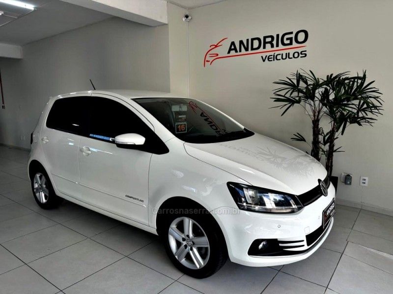 VOLKSWAGEN FOX 1.6 MSI COMFORTLINE 8V 2015/2016 ANDRIGO VEÍCULOS CAXIAS DO SUL / Carros no Vale