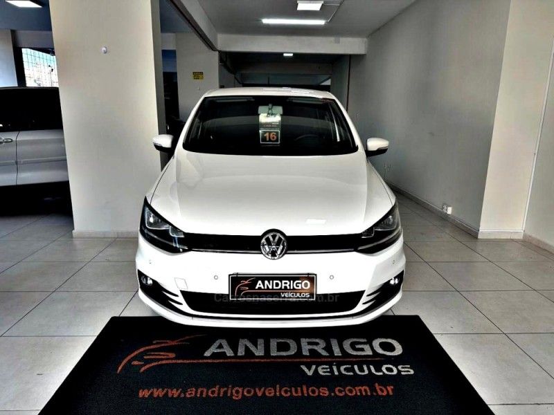 VOLKSWAGEN FOX 1.6 MSI COMFORTLINE 8V 2015/2016 ANDRIGO VEÍCULOS CAXIAS DO SUL / Carros no Vale