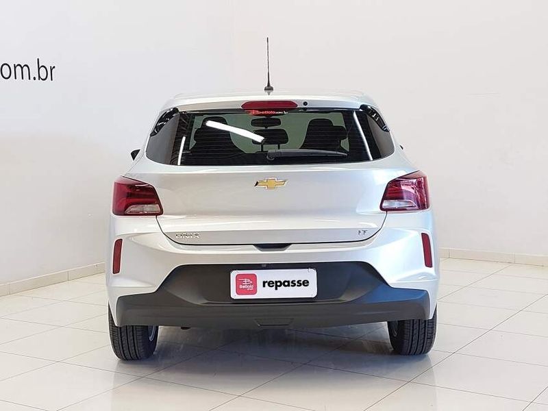 Chevrolet ONIX 1.0 FLEX LT MANUAL 2020/2021 BETIOLO NOVOS E SEMINOVOS LAJEADO / Carros no Vale