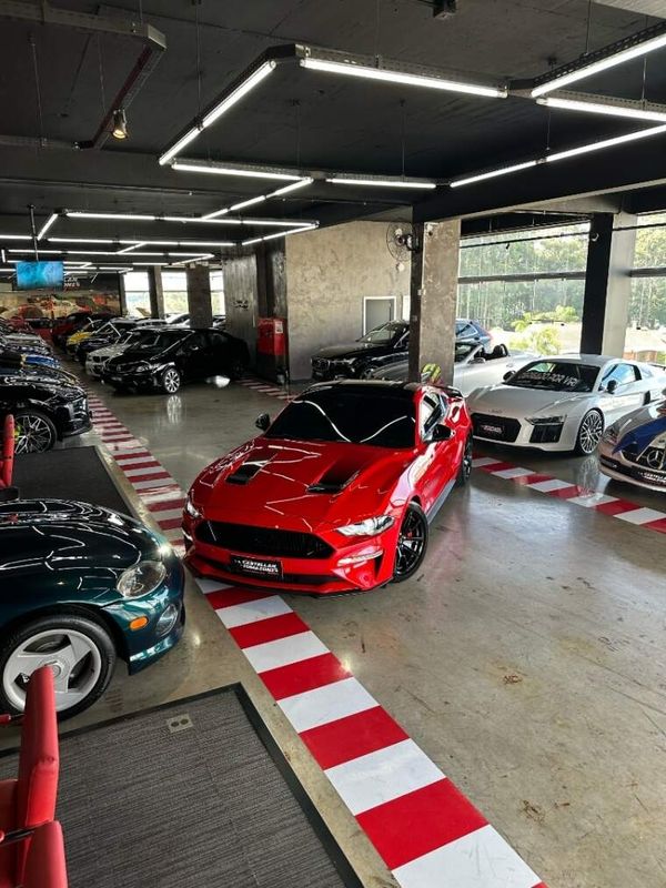 Ford MUSTANG 5.0 V8 TI-VCT GASOLINA BLACK SHADOW SELECTSHIFT 2019/2020 CASTELLAN E TOMAZONI MOTORS CAXIAS DO SUL / Carros no Vale