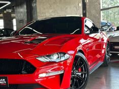 Ford MUSTANG 5.0 V8 TI-VCT GASOLINA BLACK SHADOW SELECTSHIFT 2019/2020 CASTELLAN E TOMAZONI MOTORS CAXIAS DO SUL / Carros no Vale