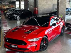 Ford MUSTANG 5.0 V8 TI-VCT GASOLINA BLACK SHADOW SELECTSHIFT 2019/2020 CASTELLAN E TOMAZONI MOTORS CAXIAS DO SUL / Carros no Vale