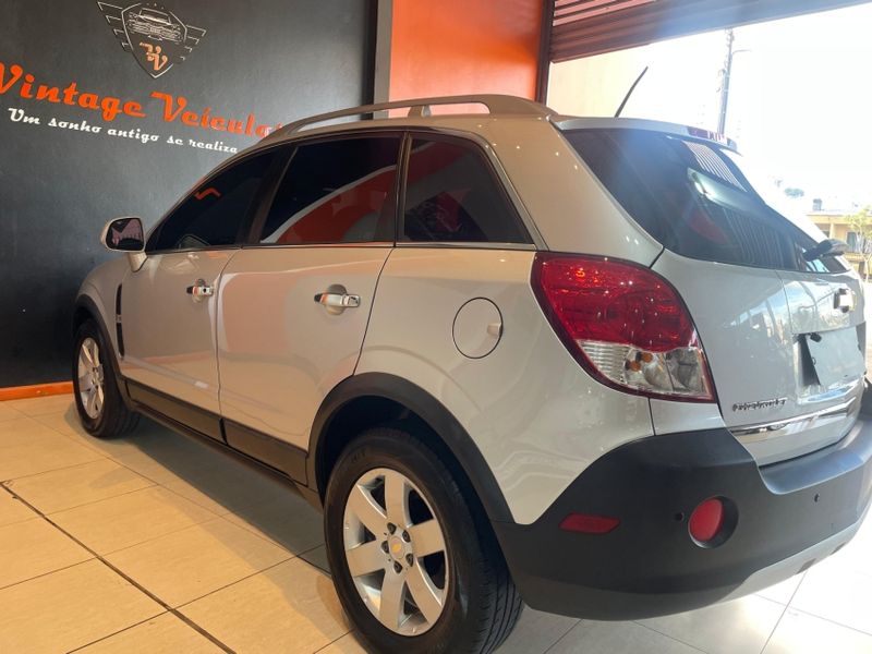 Chevrolet CAPTIVA 2.4 SFI ECOTEC FWD 16V GASOLINA 4P AUTOMÁTICO 2011/2011 VINTAGE VEÍCULOS CAXIAS DO SUL / Carros no Vale