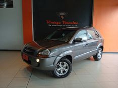 Hyundai TUCSON 2.0 MPFI GLS 16V 143CV 2WD FLEX 4P AUTOMÁTICO 2016/2017 VINTAGE VEÍCULOS CAXIAS DO SUL / Carros no Vale