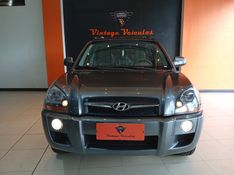 Hyundai TUCSON 2.0 MPFI GLS 16V 143CV 2WD FLEX 4P AUTOMÁTICO 2016/2017 VINTAGE VEÍCULOS CAXIAS DO SUL / Carros no Vale